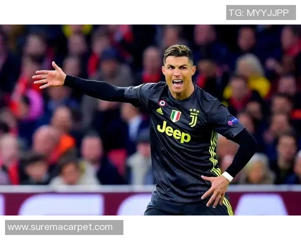 欧冠激战巴萨与尤文图斯战成平局逆转瞬间引发全场热潮战术分析